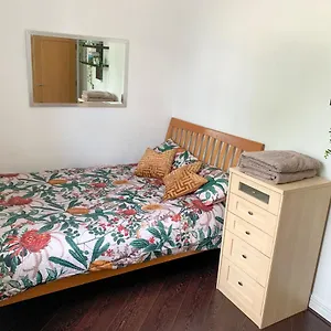 In Stratford With Private Bathroom And Parking , London United Kingdom
